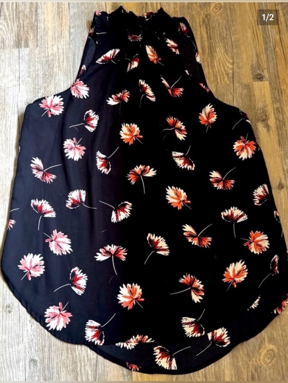 Dynamite Floral Ruffled Mock-Neck Top Size Medium